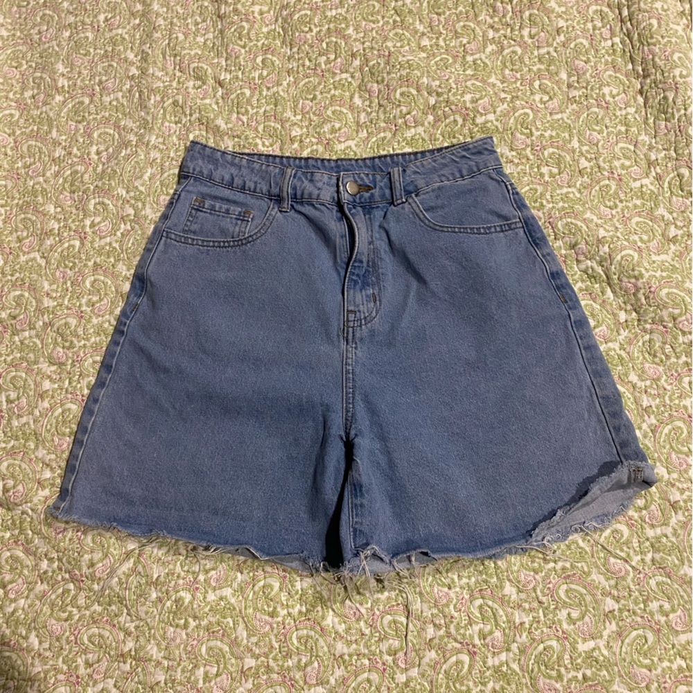 Cider Light Wash Mid Rise Jorts